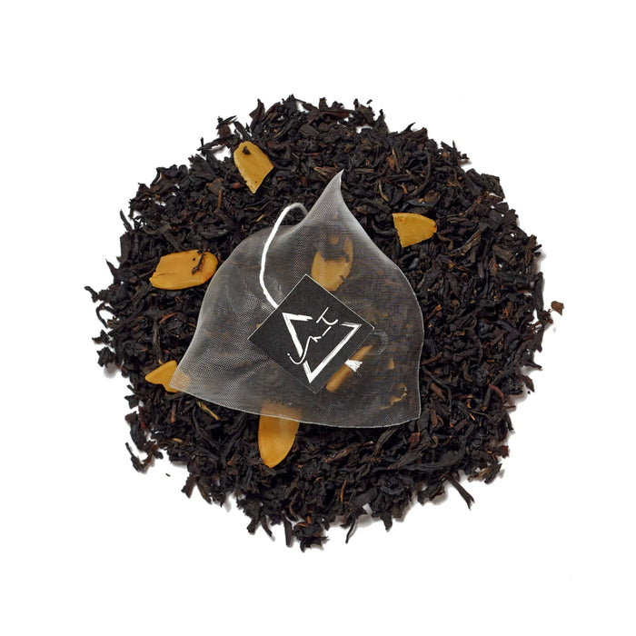 Almendra Sweet Love - Té Negro con Almendras, Vainilla y Miel - piramide - hebras